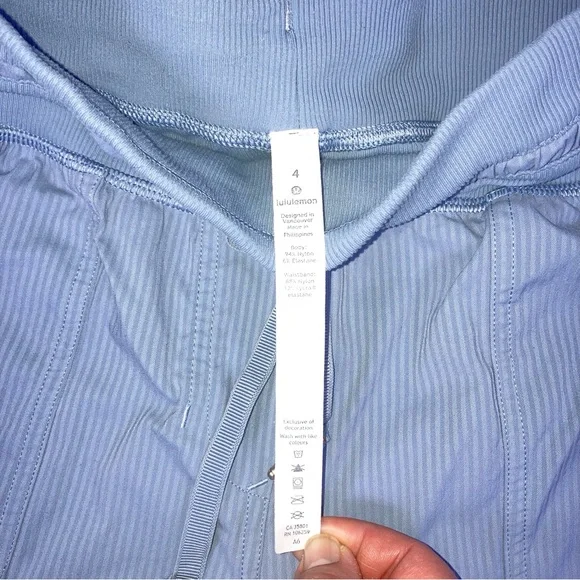 Lululemon Dance Studio Mid-Rise Full Length Jogger Light Blue Women's Size 4 Gym - Picture 10 of 16
